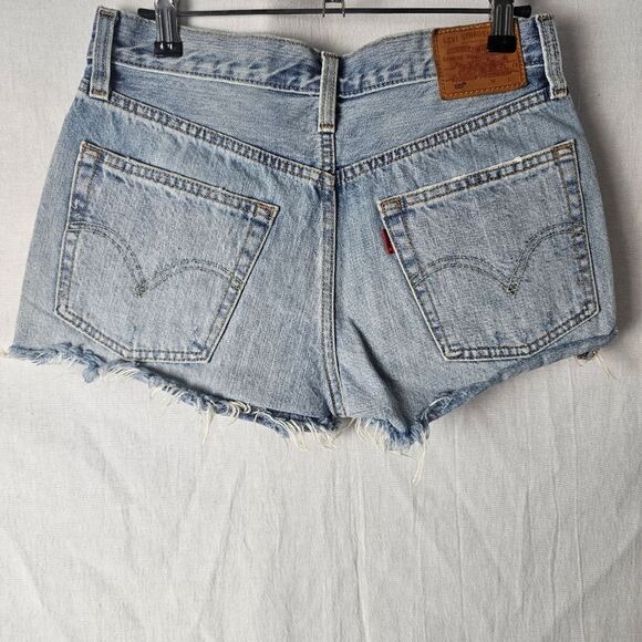 Levis Distressed Cutoff Shorts Size 26 - Picture 4 of 8